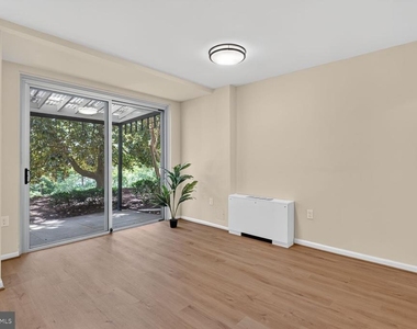 10500 Rockville Pike - Photo Thumbnail 10