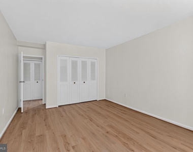 10500 Rockville Pike - Photo Thumbnail 15