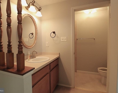 7518 Weatherby Drive - Photo Thumbnail 17