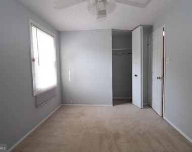 7518 Weatherby Drive - Photo Thumbnail 25