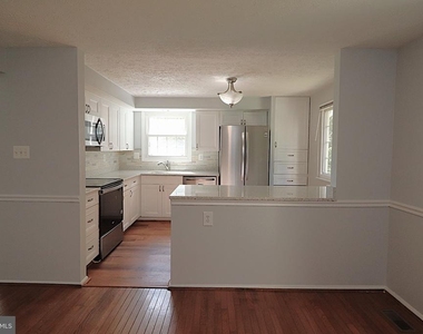 7518 Weatherby Drive - Photo Thumbnail 30