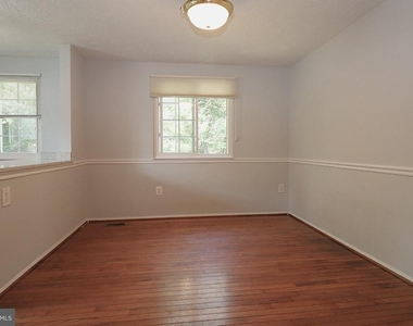 7518 Weatherby Drive - Photo Thumbnail 13