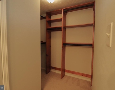 7518 Weatherby Drive - Photo Thumbnail 18
