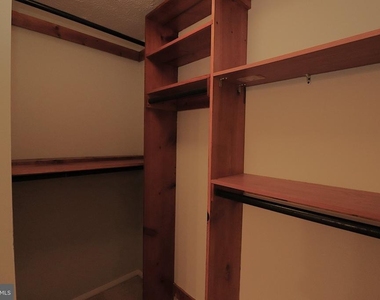 7518 Weatherby Drive - Photo Thumbnail 19