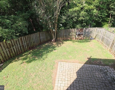 7518 Weatherby Drive - Photo Thumbnail 14