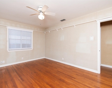 4510 Russell Dr - Photo Thumbnail 12