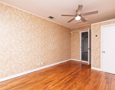 4510 Russell Dr - Photo Thumbnail 10