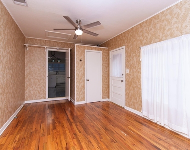 4510 Russell Dr - Photo Thumbnail 9