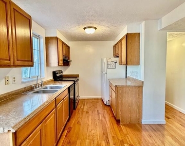 1234 Elm Grove Circle - Photo Thumbnail 9