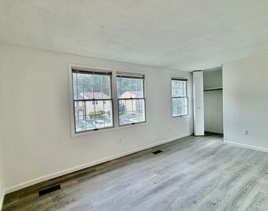 1234 Elm Grove Circle - Photo Thumbnail 18