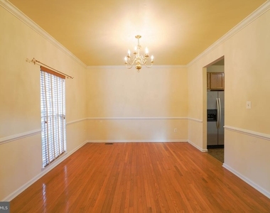 303 Highland Ridge Avenue - Photo Thumbnail 6