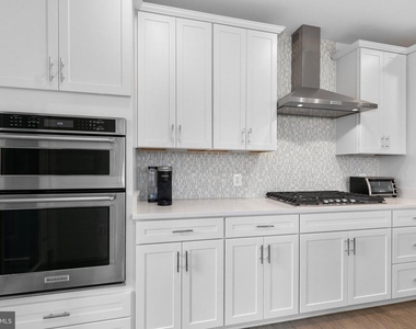 3507 Bellflower Lane - Photo Thumbnail 4