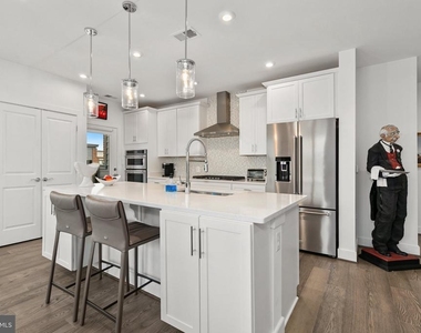 3507 Bellflower Lane - Photo Thumbnail 2