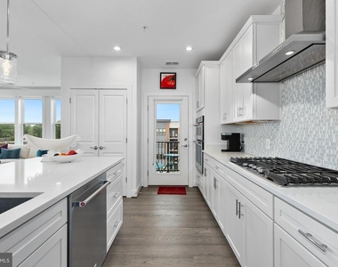 3507 Bellflower Lane - Photo Thumbnail 6