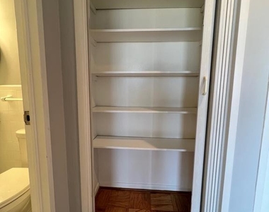 10201 Grosvenor Place - Photo Thumbnail 17