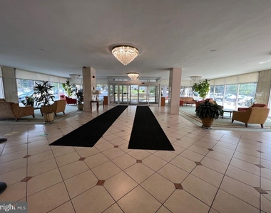 10201 Grosvenor Place - Photo Thumbnail 37