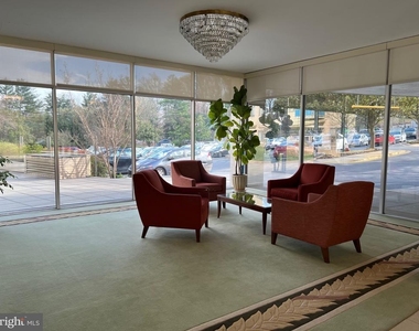 10201 Grosvenor Place - Photo Thumbnail 38
