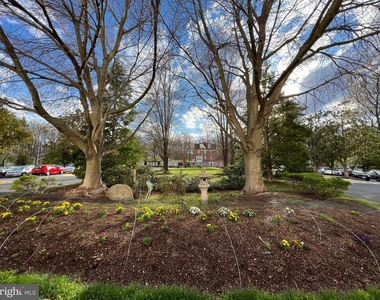 10201 Grosvenor Place - Photo Thumbnail 41