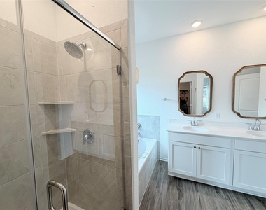 928 Legends Ln - Photo Thumbnail 21