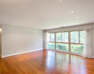 4970 Battery Lane - Photo Thumbnail 11
