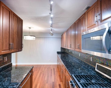 4970 Battery Lane - Photo Thumbnail 7