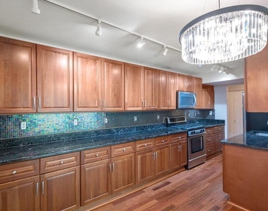 4970 Battery Lane - Photo Thumbnail 10