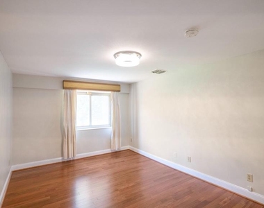 4970 Battery Lane - Photo Thumbnail 20