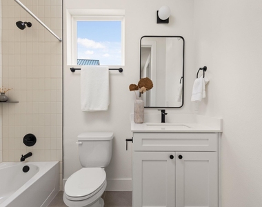 3528 Gonzales St - Photo Thumbnail 7