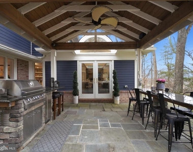 7312 Burdette Court - Photo Thumbnail 9