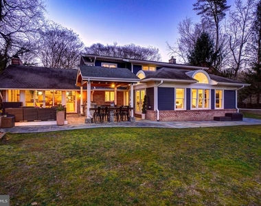 7312 Burdette Court - Photo Thumbnail 10