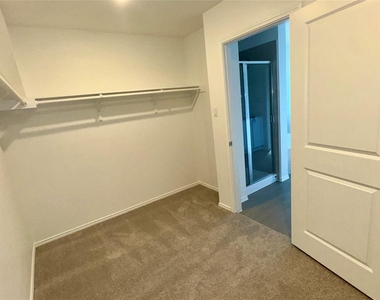1541 Boggy Creek Ranch Rd - Photo Thumbnail 25