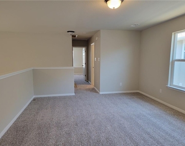 12813 Gilliland Ln - Photo Thumbnail 18