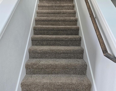 12813 Gilliland Ln - Photo Thumbnail 16