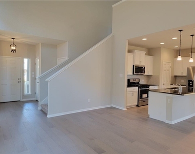 12813 Gilliland Ln - Photo Thumbnail 2