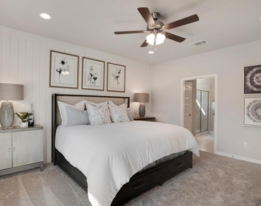 12813 Gilliland Ln - Photo Thumbnail 13
