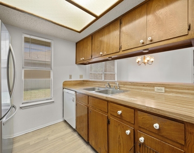 800 E Central Dr - Photo Thumbnail 10
