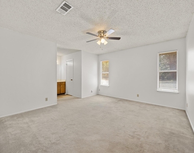 800 E Central Dr - Photo Thumbnail 11