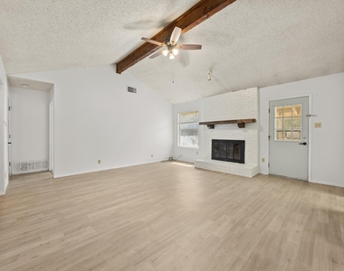 800 E Central Dr - Photo Thumbnail 5