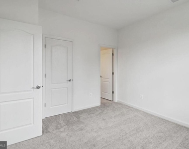 4515 Bathgate Court - Photo Thumbnail 26