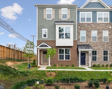 4515 Bathgate Court - Photo Thumbnail 2