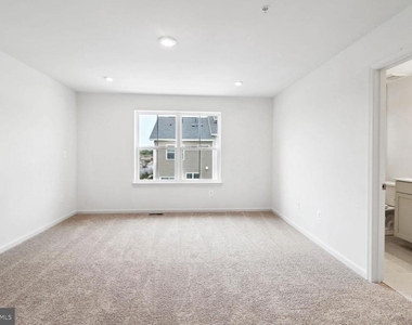 4515 Bathgate Court - Photo Thumbnail 18