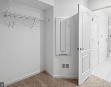 4515 Bathgate Court - Photo Thumbnail 31
