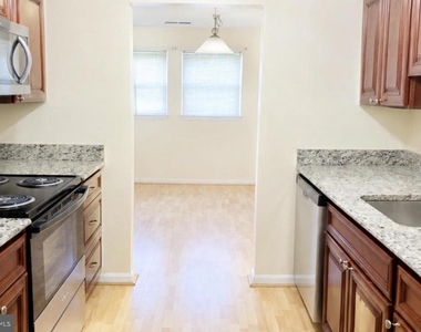 8605 Falls Run Road Ne - Photo Thumbnail 3