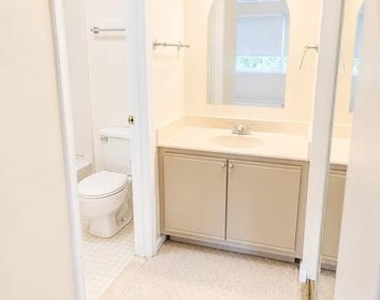 8605 Falls Run Road Ne - Photo Thumbnail 20