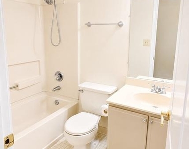 8605 Falls Run Road Ne - Photo Thumbnail 10