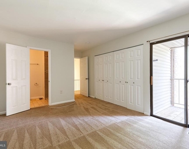 10564 Cross Fox Lane - Photo Thumbnail 17