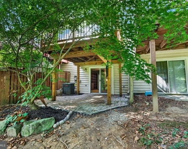 6311 Wind Rider Way - Photo Thumbnail 11
