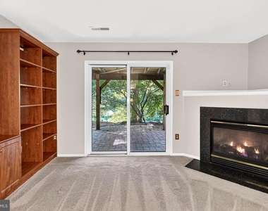6311 Wind Rider Way - Photo Thumbnail 7