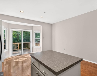 6311 Wind Rider Way - Photo Thumbnail 22