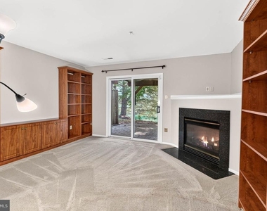 6311 Wind Rider Way - Photo Thumbnail 5